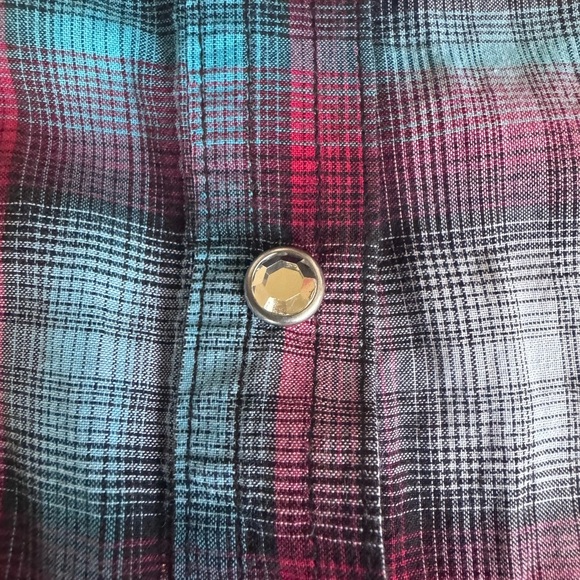Wrangler Rock 47 Shirt Women Med Blue Red Plaid Metallic Western Rhinestone Snap - Picture 7 of 8